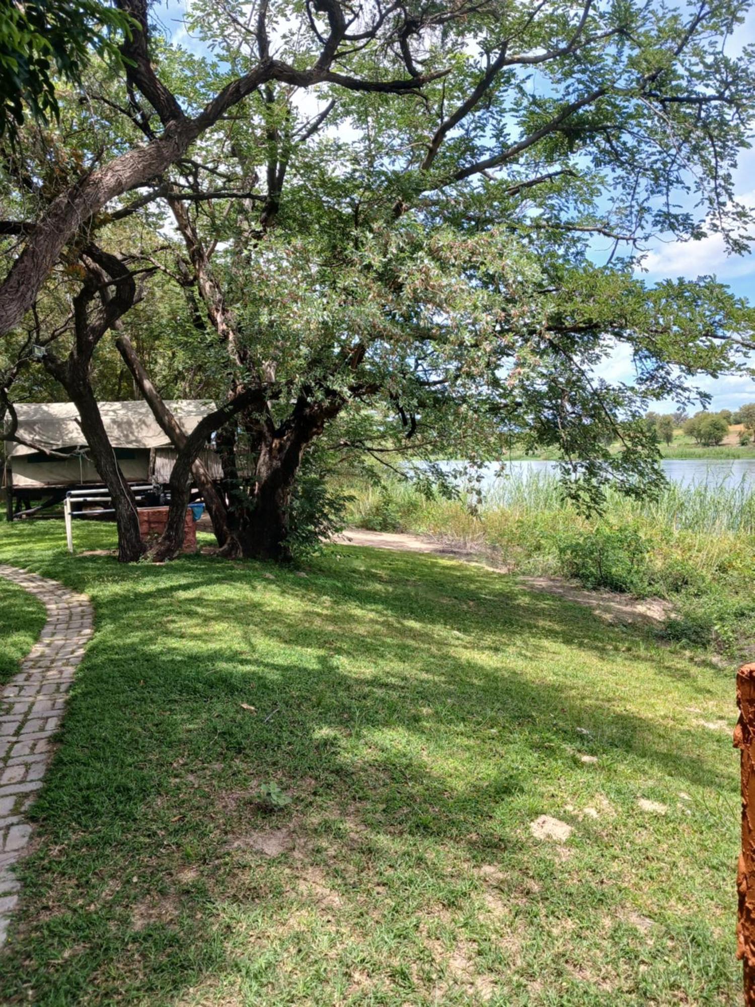 Camp Hogo Kavango Rundu Extérieur photo