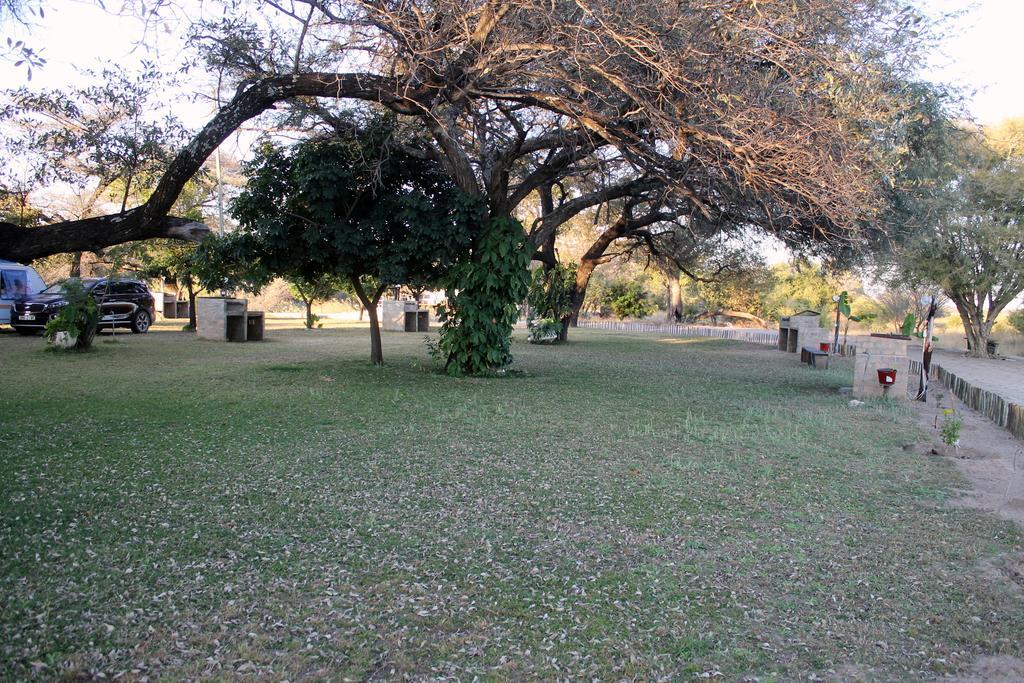 Camp Hogo Kavango Rundu Extérieur photo