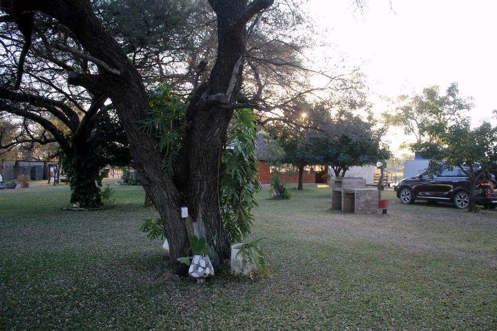 Camp Hogo Kavango Rundu Extérieur photo